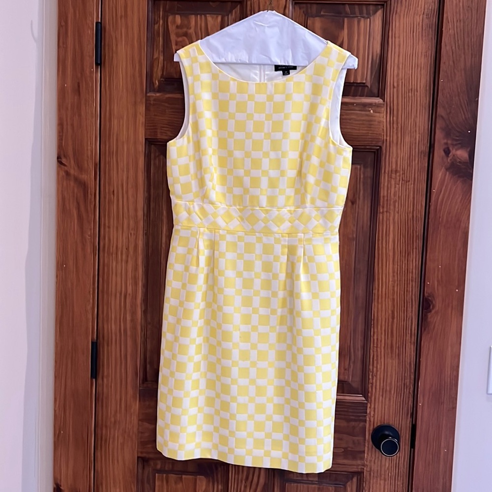 COPY - Sleeveless size 10